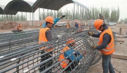 米东区喀什路东延项目施工断面拆除工作完成