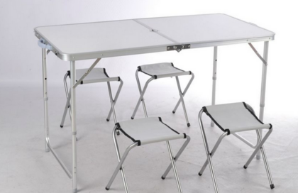 折叠桌选购技巧有哪些 家用折叠桌保养要点是什么