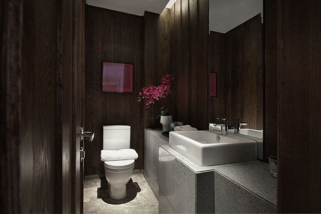 现代简约设计别墅家居卫生间效果图片